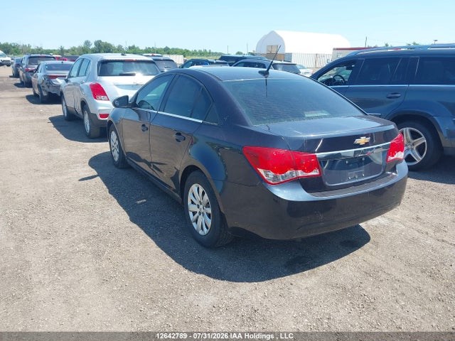 Chevrolet Cruze 2014 1G1PC5SB2E7314791 Image 3