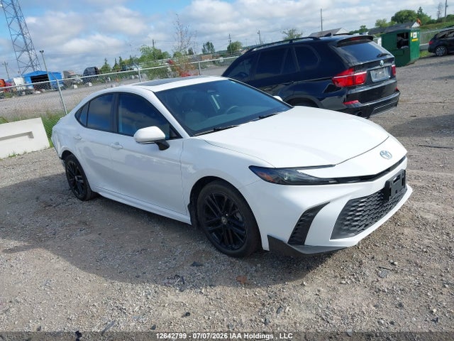 2025 Toyota Camry მანქანა იყიდება აუქციონზე, vin: 4T1DBADK2SU033151, აუქციონის ნომერი: 12642799