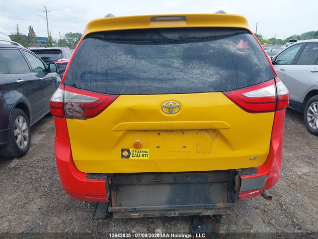 Продажа на аукционе авто 2015 Toyota Sienna Le V6, vin: 5TDKK3DC8FS574151, номер лота: 12642835