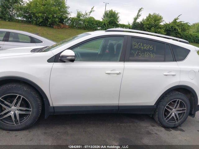 Продажа на аукционе авто 2016 Toyota Rav4 Le, vin: 2T3ZFREV0GW301890, номер лота: 12642851