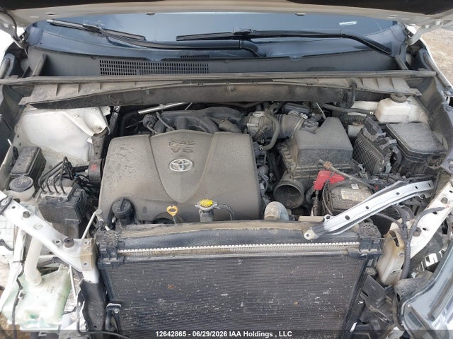 Toyota Highlander Limited 2017 5TDDZRFH7HS400851 Image 10