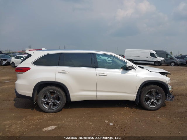 Toyota Highlander Limited 2017 5TDDZRFH7HS400851 Image 14