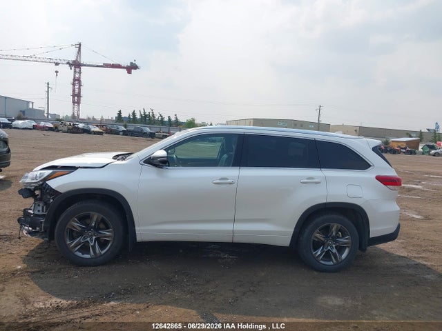 Toyota Highlander Limited 2017 5TDDZRFH7HS400851 Image 15