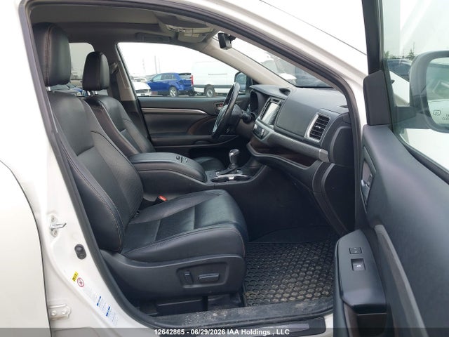 Toyota Highlander Limited 2017 5TDDZRFH7HS400851 Image 5