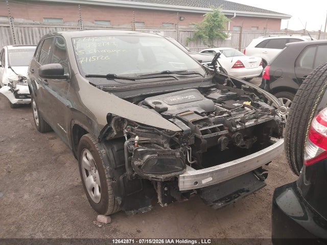 1C4PJLAB8FW738177 Jeep Cherokee Sport