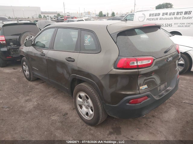 1C4PJLAB8FW738177 Jeep Cherokee Sport