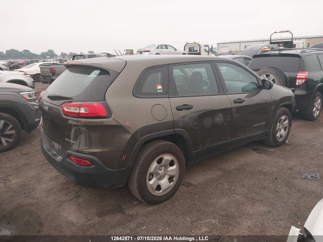 1C4PJLAB8FW738177 Jeep Cherokee Sport