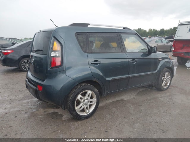 Продажа на аукционе авто 2011 Kia Soul 2.0l 2u/2.0l 4u/2.0l 4u Burner/2.0l 4u Luxury/2.0l 4u Retro/2.0l 4u Sx, vin: KNDJT2A20B7347961, номер лота: 12642881