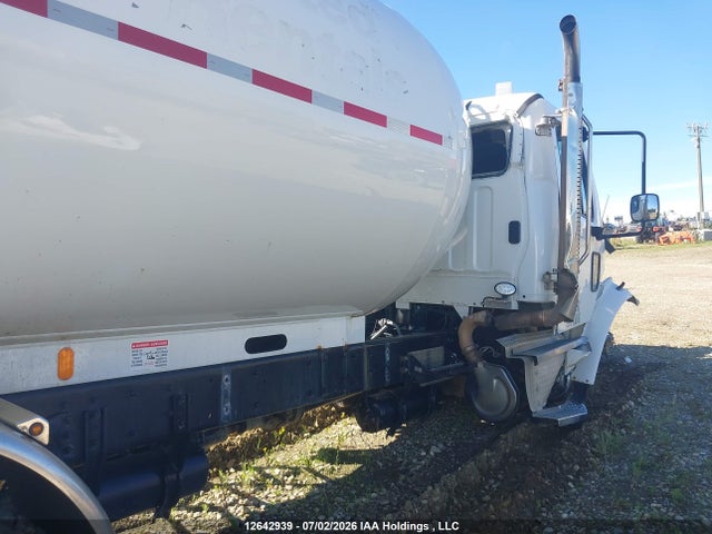 Freightliner M2 106 2022 1FVACXFE7NHMR4135 Image 17