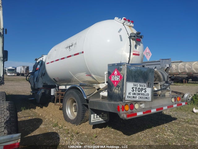 Freightliner M2 106 2022 1FVACXFE7NHMR4135 Image 3
