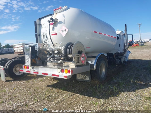 Freightliner M2 106 2022 1FVACXFE7NHMR4135 Image 4