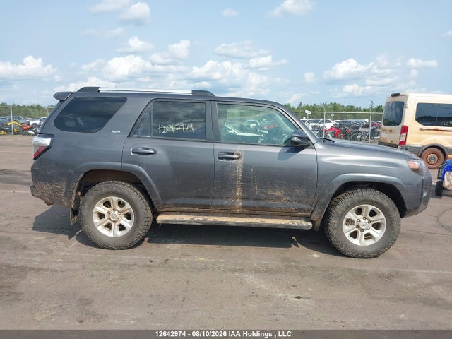 Toyota 4runner 2022 JTENU5JR7N6050737 Image 13
