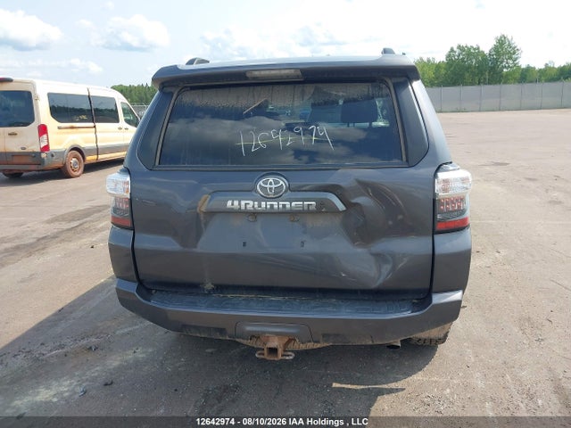 Toyota 4runner 2022 JTENU5JR7N6050737 Image 16