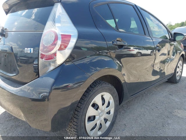 2014 Toyota Prius C მანქანა იყიდება აუქციონზე, vin: JTDKDTB33E1067991, აუქციონის ნომერი: 12643017
