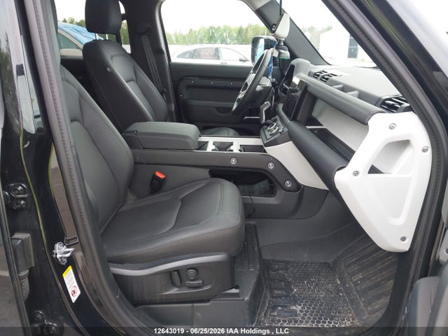Продаж на аукціоні авто 2025 Land Rover Defender 110 S, vin: SALEJ7EX0S2475794, номер лоту: 12643019