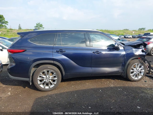 2022 Toyota Highlander Hybrid Hybrid მანქანა იყიდება აუქციონზე, vin: 5TDXBRCH5NS073139, აუქციონის ნომერი: 12643020