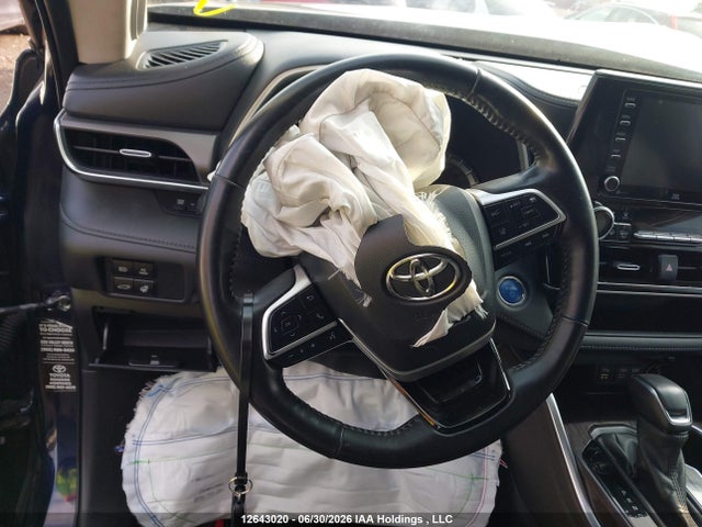 2022 Toyota Highlander Hybrid Hybrid მანქანა იყიდება აუქციონზე, vin: 5TDXBRCH5NS073139, აუქციონის ნომერი: 12643020
