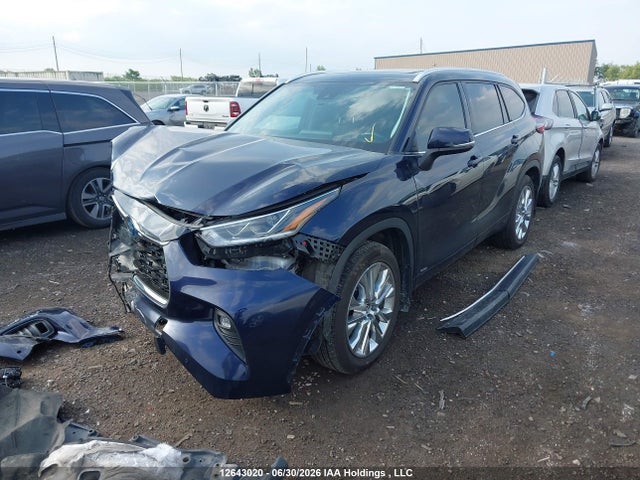 2022 Toyota Highlander Hybrid Hybrid მანქანა იყიდება აუქციონზე, vin: 5TDXBRCH5NS073139, აუქციონის ნომერი: 12643020