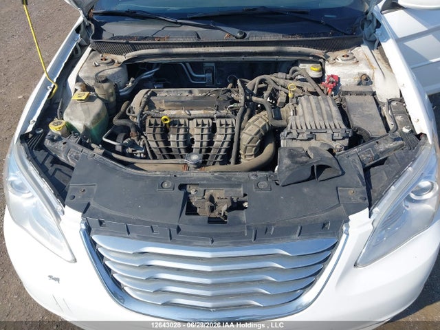 Продажа на аукционе авто 2013 Chrysler 200 Lx, vin: 1C3CCBAB2DN525770, номер лота: 12643028