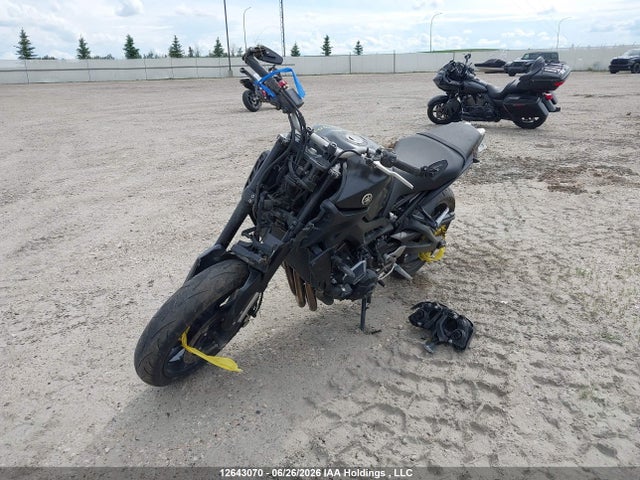 Yamaha MT09 2019 JYARN53N4KA001593 Image 2