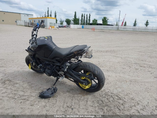 Yamaha MT09 2019 JYARN53N4KA001593 Image 3