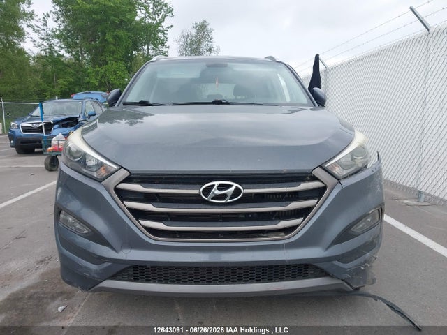12643091 :رقم المزاد ، KM8J3CA29GU234326 vin ، 2016 Hyundai Tucson Limited/sport And Eco/se مزاد بيع