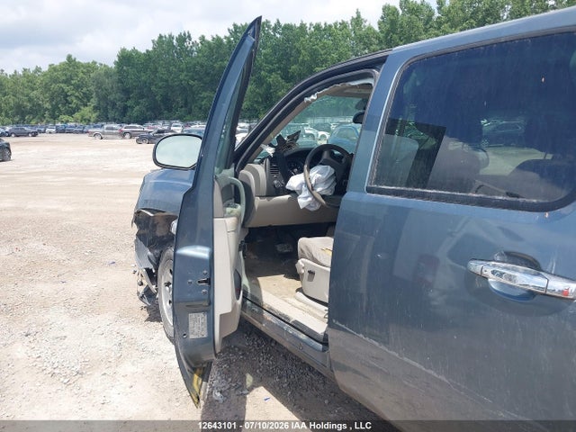 12643101 :رقم المزاد ، 3GTP2VE38BG306807 vin ، 2011 Gmc Sierra 1500 Sle مزاد بيع