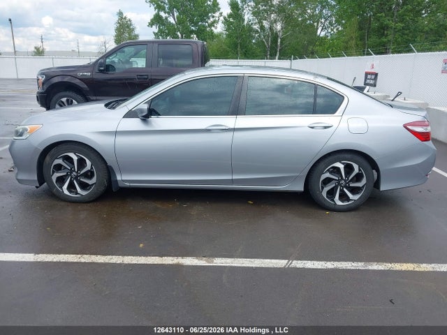 12643110 :رقم المزاد ، 1HGCR2F30HA803401 vin ، 2017 Honda Accord Lx مزاد بيع