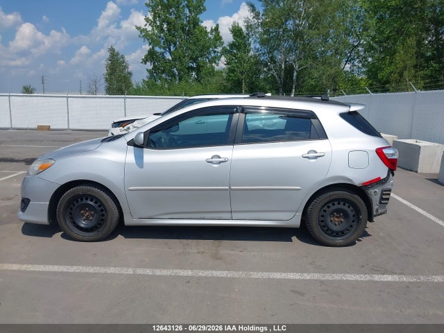 12643126 :رقم المزاد ، 2T1KE40E69C020608 vin ، 2009 Toyota Matrix Xr مزاد بيع
