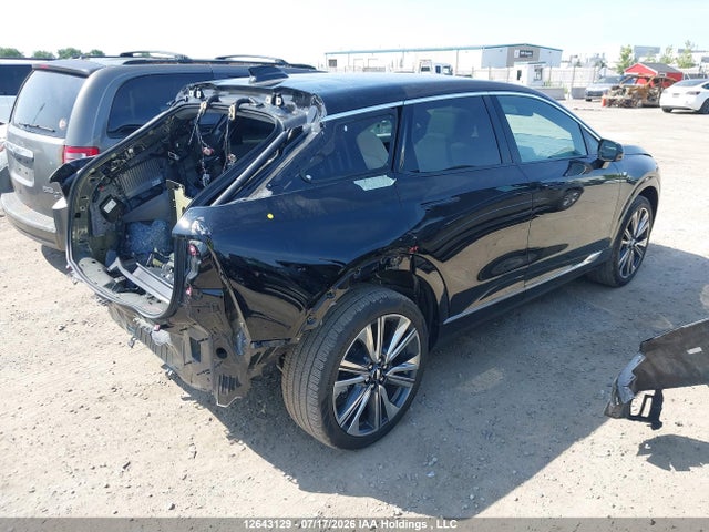 3GYK3DM42TS140191 Cadillac Optiq Luxury