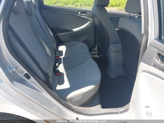 12643131 :رقم المزاد ، KMHCT4AE6DU409006 vin ، 2013 Hyundai Accent Gls/gs مزاد بيع