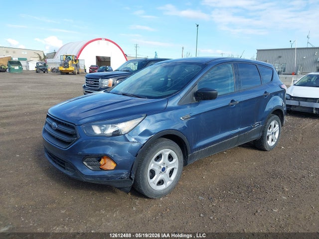Ford ESCAPE S 2018 1FMCU0F71JUB32616 Image 2