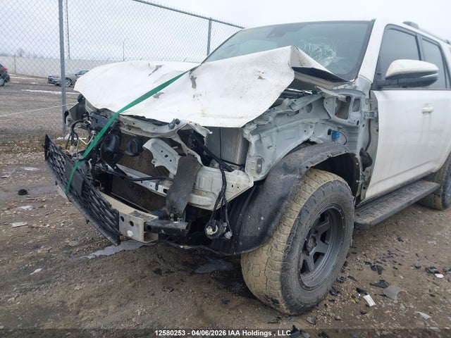 Toyota 4runner 2023 JTENU5JR2P6100897 Image 6