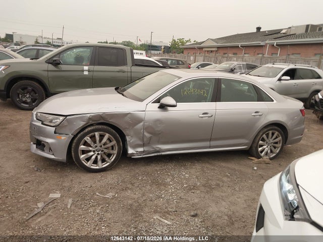 Audi A4 2.0t Komfort 2018 WAUANAF45JA077848 Image 13