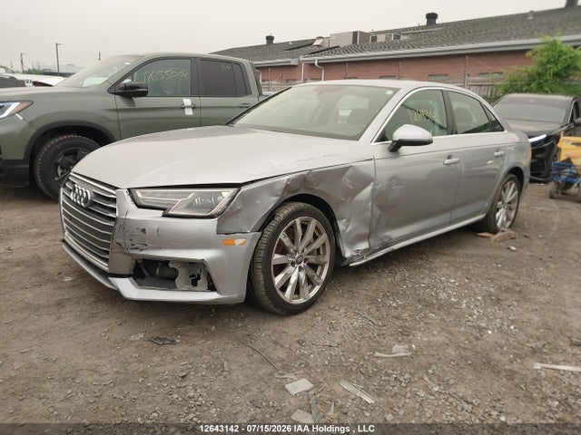 Audi A4 2.0t Komfort 2018 WAUANAF45JA077848 Image 2