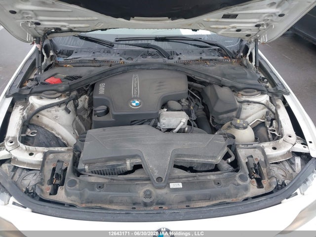 BMW 320i Xdrive 2015 WBA3C3C58FK201944 Image 10