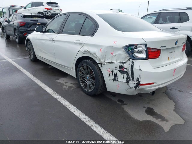 BMW 320i Xdrive 2015 WBA3C3C58FK201944 Image 3
