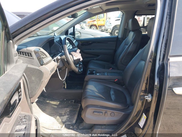 Продаж на аукціоні авто 2018 Honda Odyssey Touring, vin: 5FNRL6H84JB505263, номер лоту: 12643192