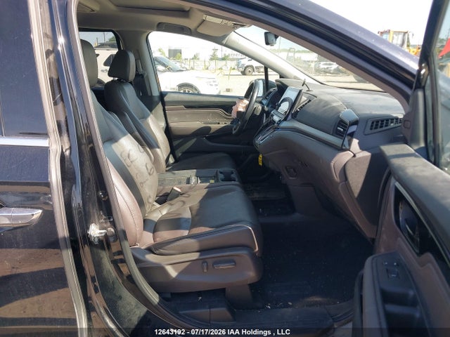 Продаж на аукціоні авто 2018 Honda Odyssey Touring, vin: 5FNRL6H84JB505263, номер лоту: 12643192