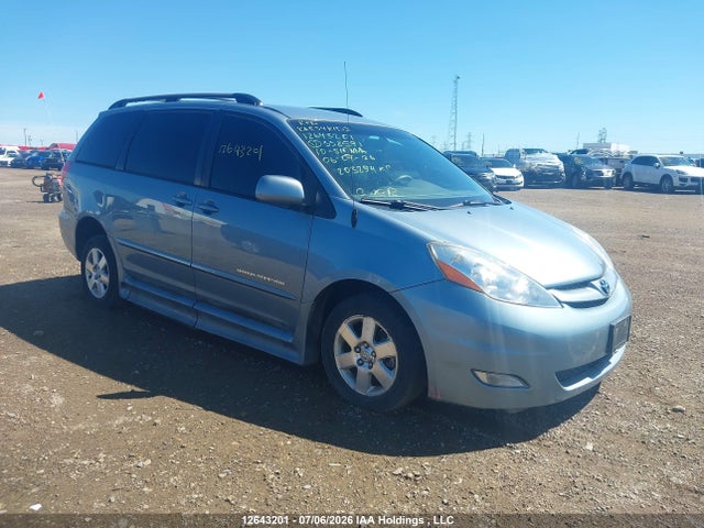 2010 Toyota Sienna Le 8 Passenger მანქანა იყიდება აუქციონზე, vin: 5TDKK4CC7AS338591, აუქციონის ნომერი: 12643201