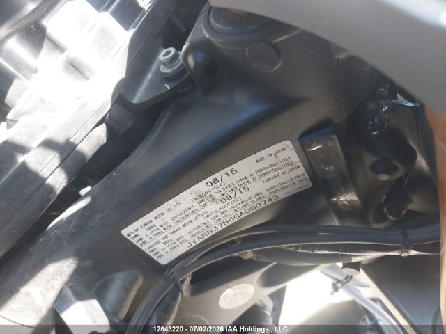 Yamaha FJ09 2016 JYARN37N6GA000743 Image 10