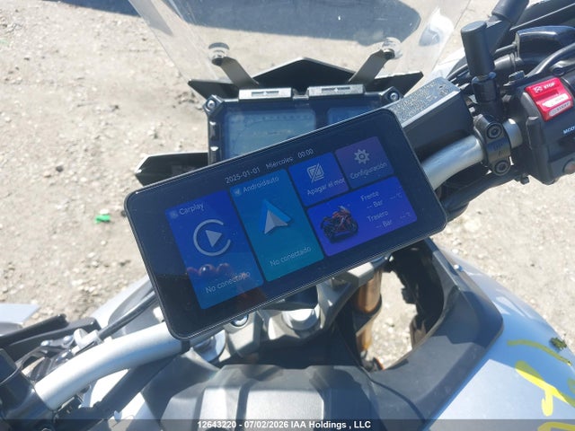 Yamaha FJ09 2016 JYARN37N6GA000743 Image 16
