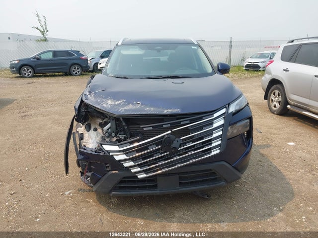 JN8BT3BB4RW281783 Nissan Rogue Sv Moonroof