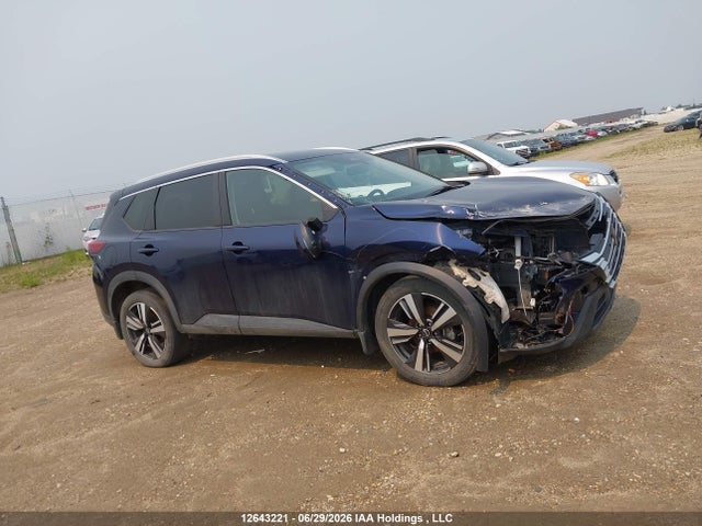 JN8BT3BB4RW281783 Nissan Rogue Sv Moonroof