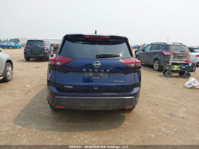 JN8BT3BB4RW281783 Nissan Rogue Sv Moonroof
