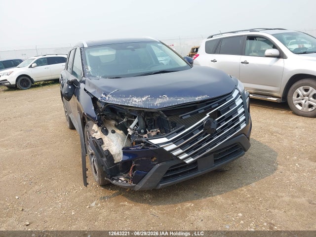 JN8BT3BB4RW281783 Nissan Rogue Sv Moonroof