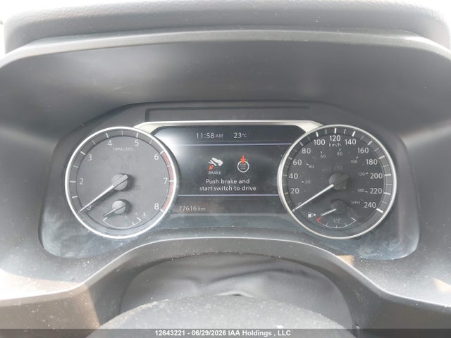 JN8BT3BB4RW281783 Nissan Rogue Sv Moonroof