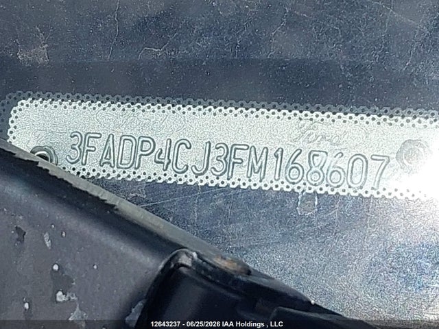 12643237 :رقم المزاد ، 3FADP4CJ3FM168607 vin ، 2015 Ford Fiesta Titanium مزاد بيع