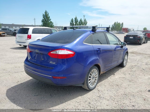 12643237 :رقم المزاد ، 3FADP4CJ3FM168607 vin ، 2015 Ford Fiesta Titanium مزاد بيع