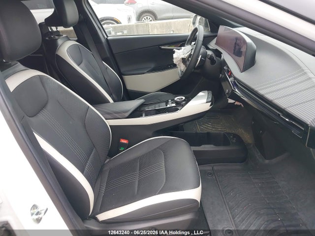 KIA Ev6 Gt Line 2022 KNDC4DLC9N5088300 Image 5